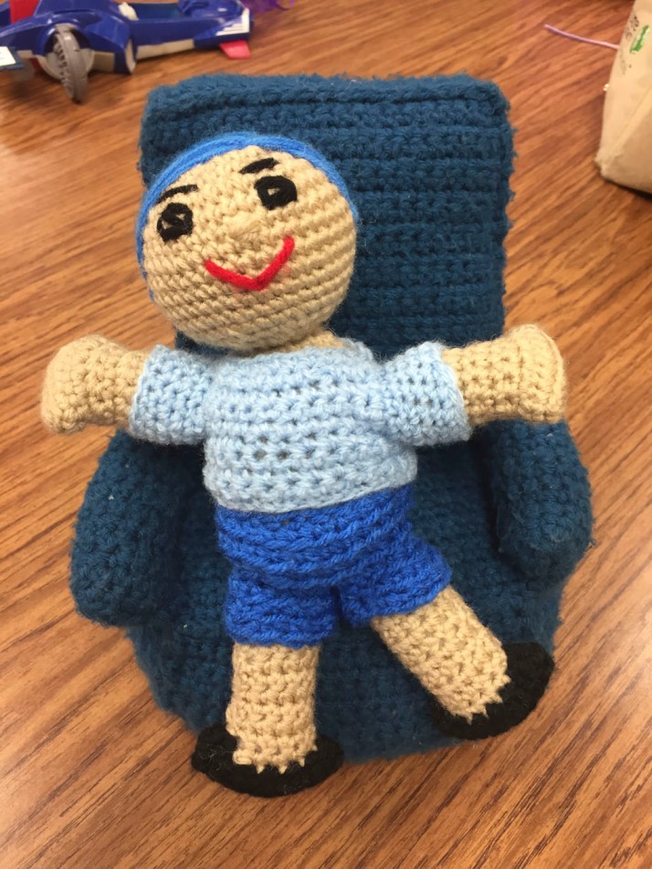 Blue crochet doll_11.jpg