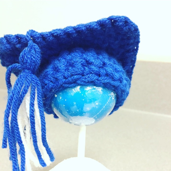 small graduation crochet hats